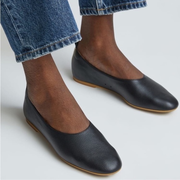 Everlane Shoes - Everlane The Black Italian Leather Day Glove Flats 9.5